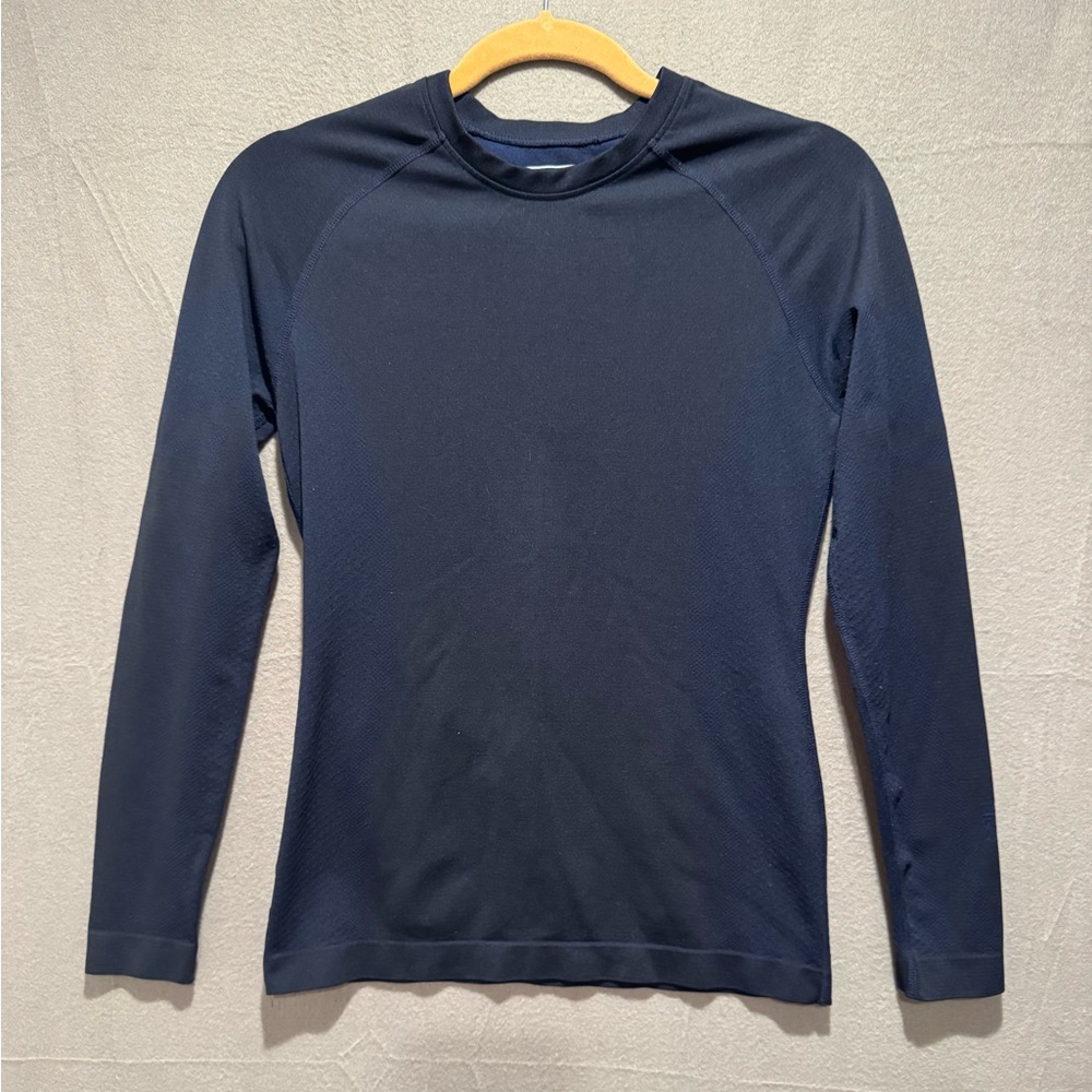 Figs Long Sleeve Tee in Navy Blue